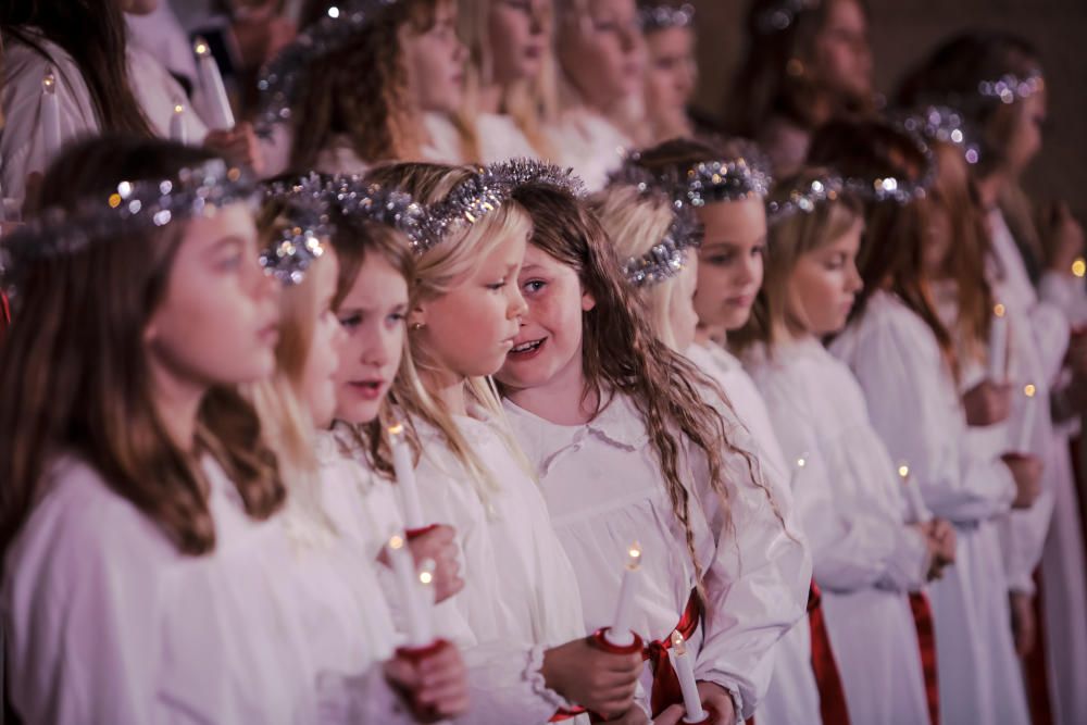 El coro sueco canta a Santa Lucía