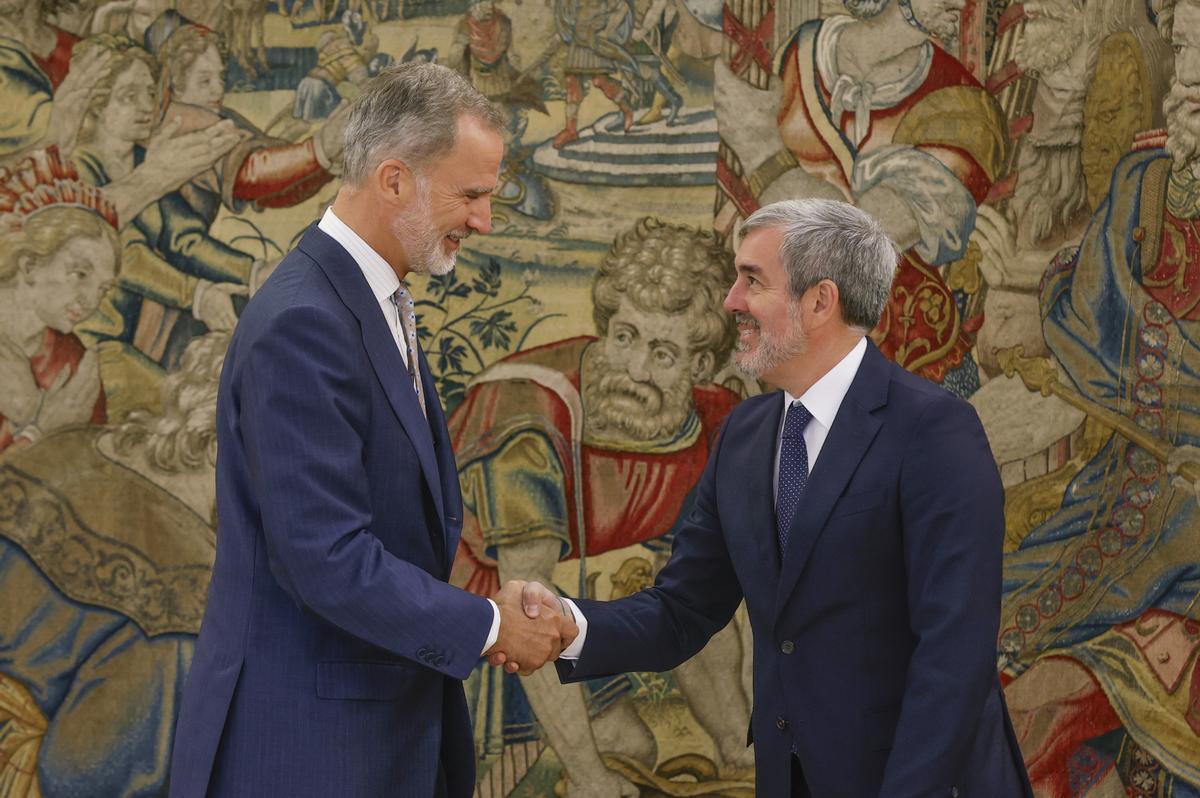 Felipe VI recibe a Clavijo en la Zarzuela en su primera reunión como presidente de Canarias Felipe VI recibe a Clavijo en la Zarzuela en su primera reunión como presidente de Canarias