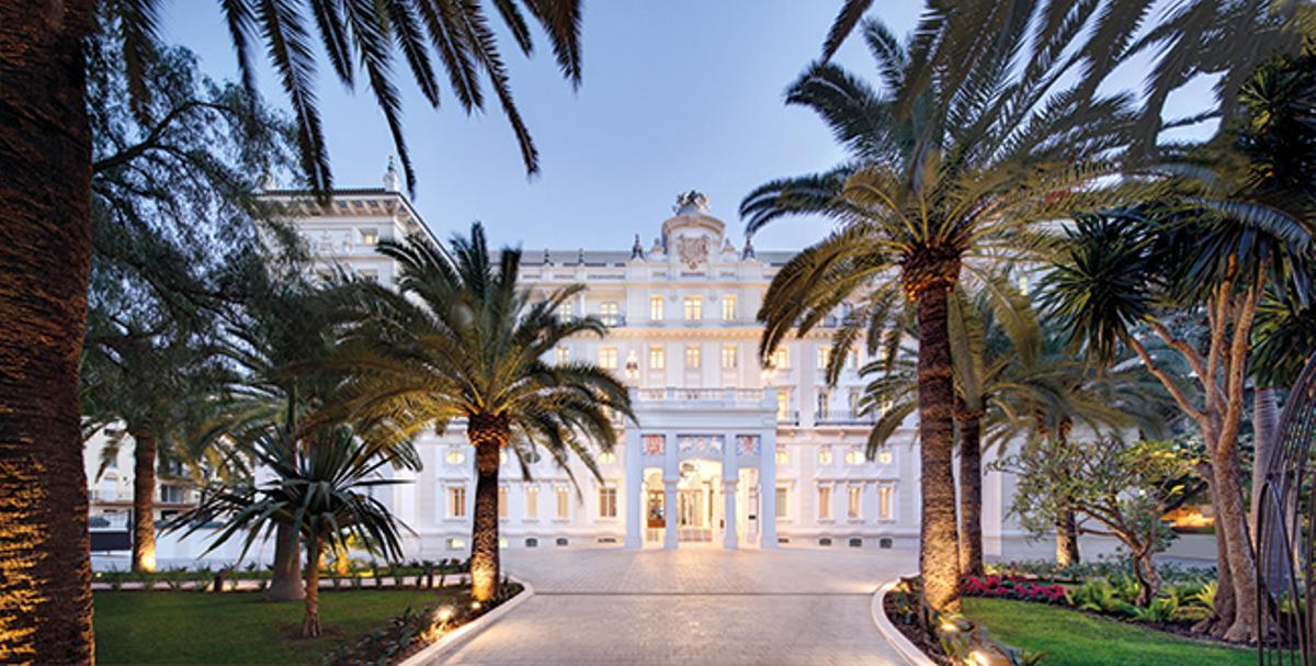 Entrada Hotel Miramar de Málaga.