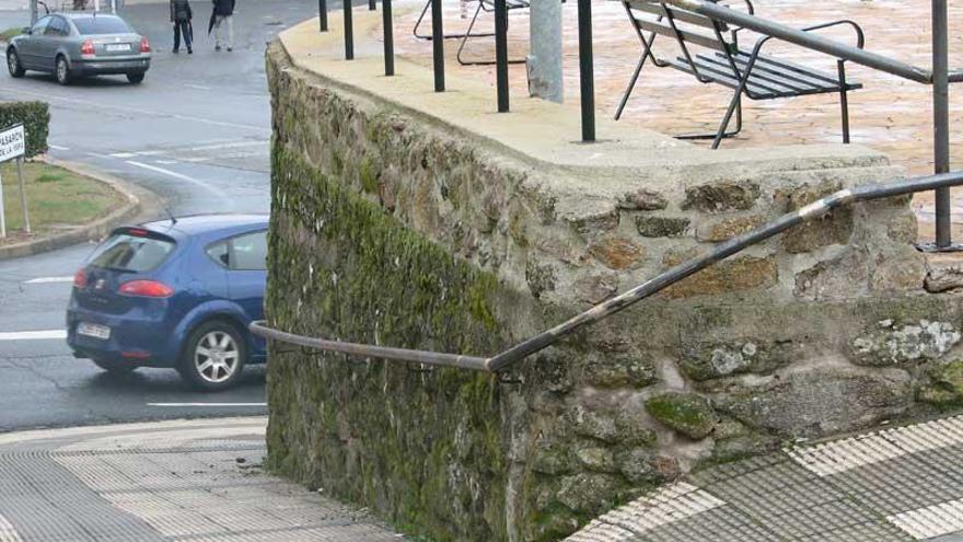 El ayuntamiento mejora el acceso al centro de salud de Jaraíz de la Vera