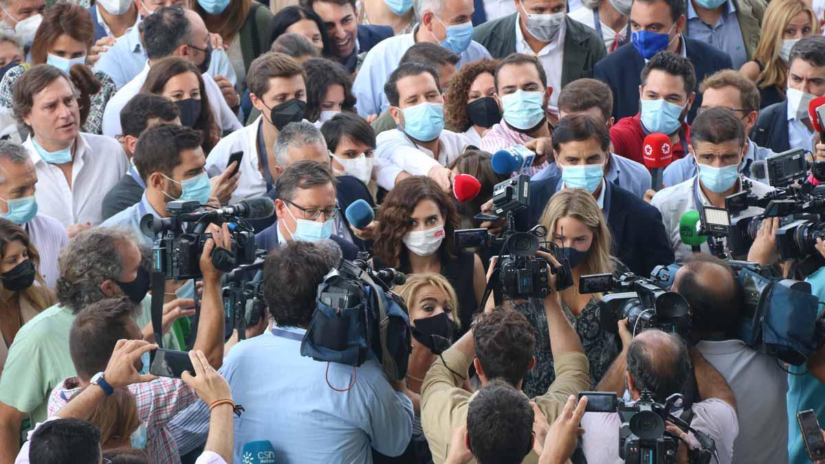 Isabel Díaz Ayuso, a su llegada a la convención del PP en Valencia.