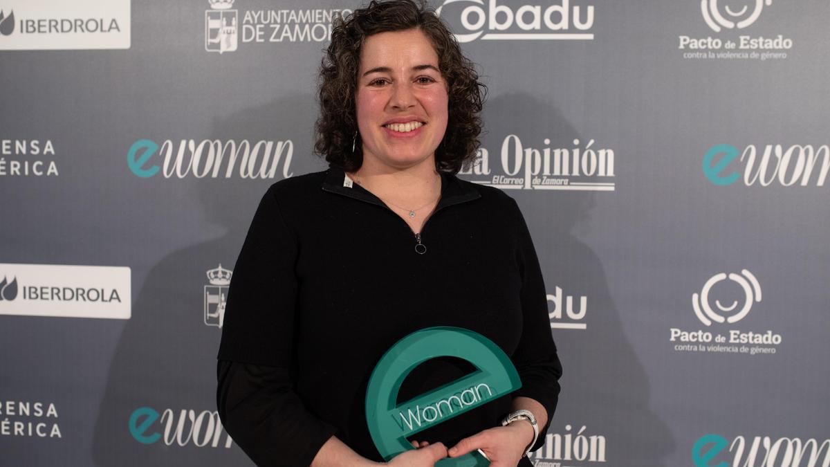 Ángeles Santos, premio eWoman Zamora &quot;Igualdad&quot;