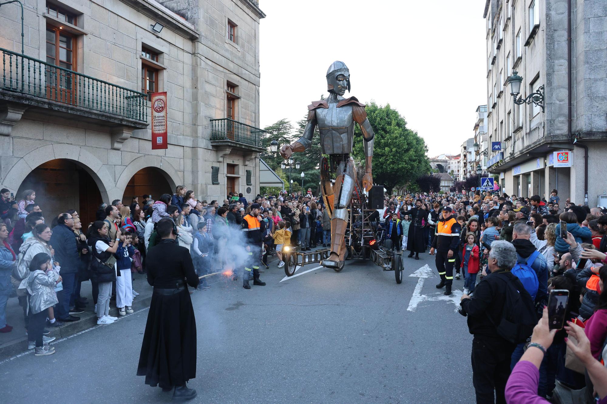 Redondela. Festival de Títeres. Espectáculo 'Aquiles'