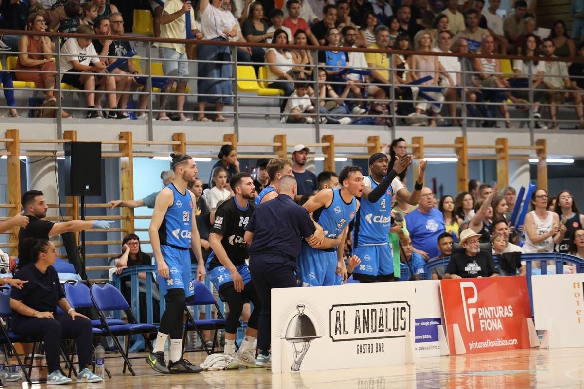 Galería: El Class Bàsquet Sant Antoni se queda a las puertas del milagro
