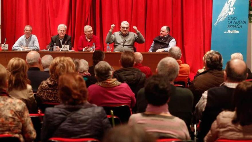 Por la izquierda, Jesús de la Rosa, José Antonio González Montoto, María Josefa Sanz, Laureano García y Carlos Martínez Guardado, ayer, durante la charla celebrada en la Casa de Cultura.