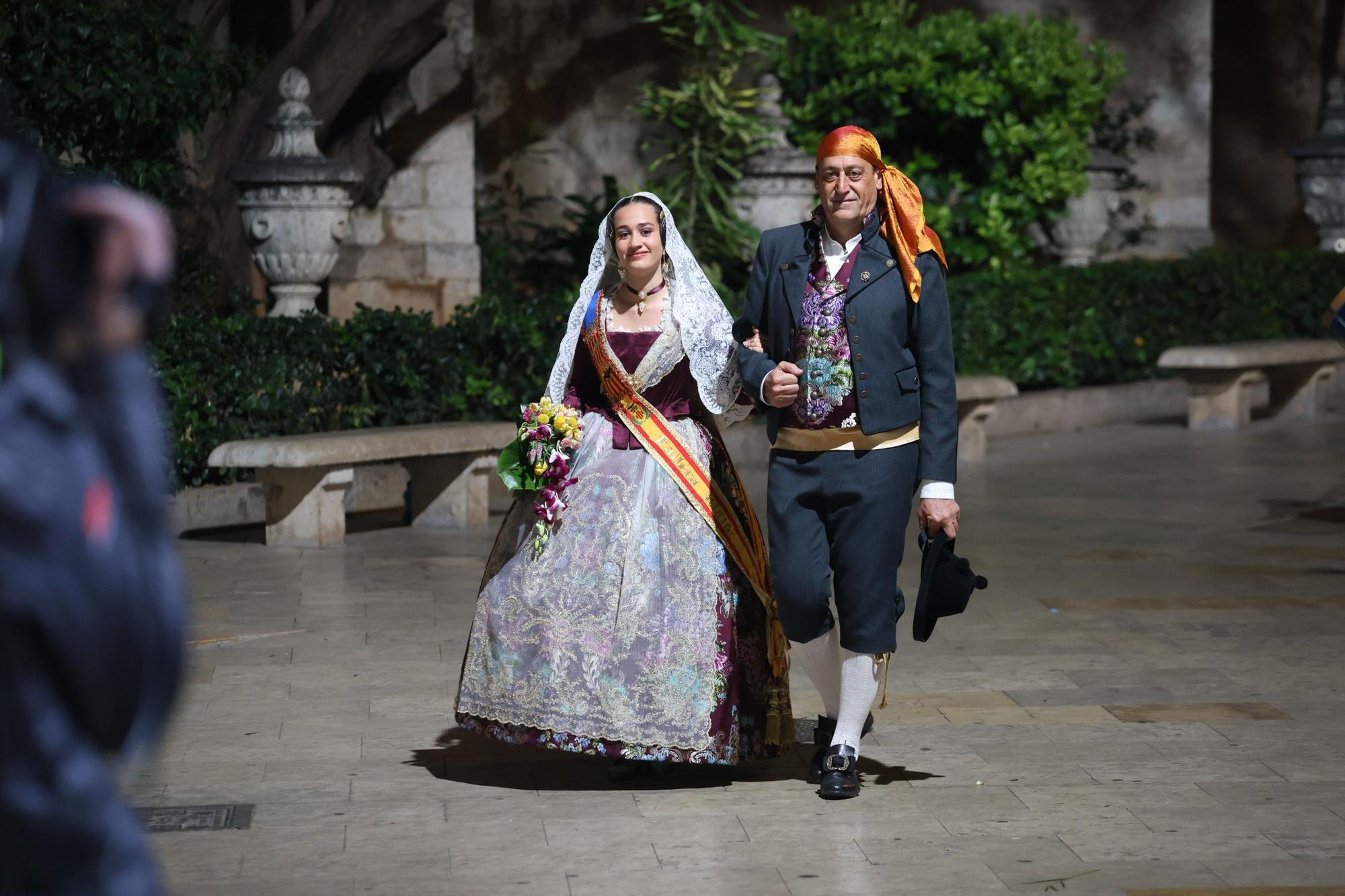 Búscate en el primer día de la Ofrenda en la calle San Vicente entre las 22 y las 23 horas