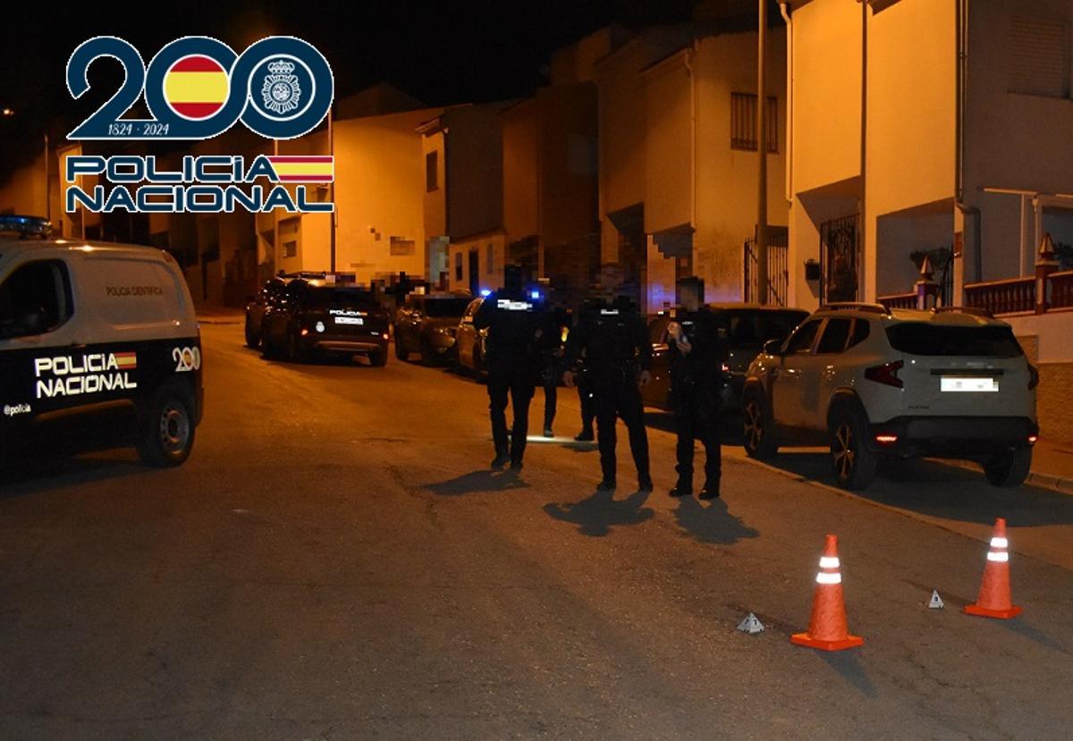 Despliegue policial tras los disparos.
