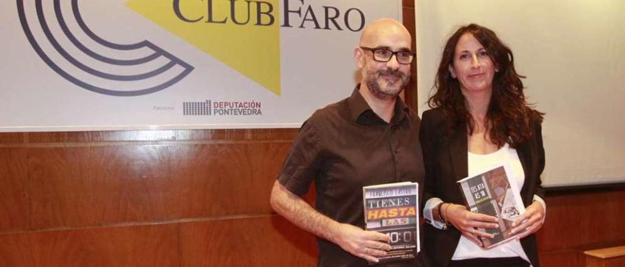 Francisco Castro y María Oruña, ayer en Club Faro. // José Lores