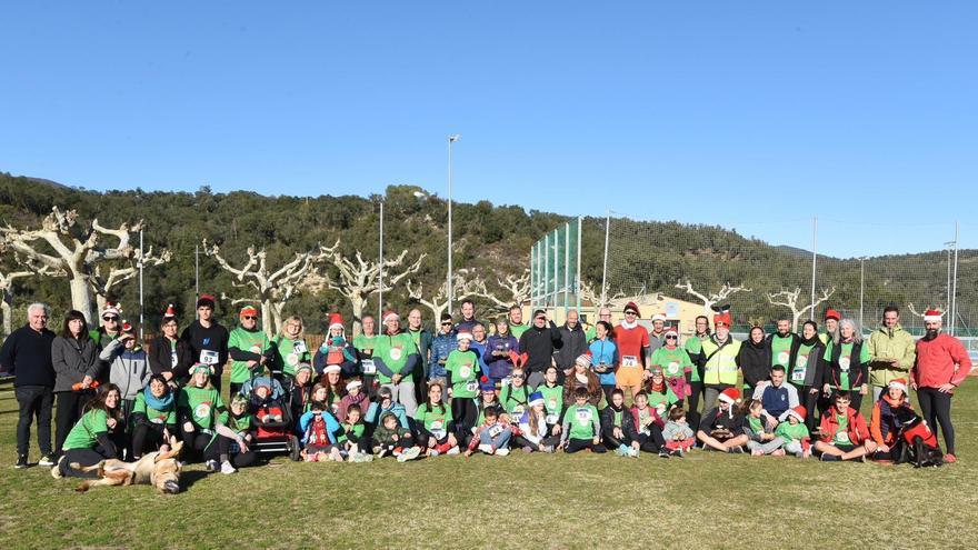 Foto conjunta dels participants a la cursa. | CENTRE EXCURSIONISTA AGULLANENC