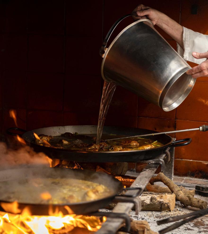 Se acabaron las discusiones: Vicente Rioja presenta la guía definitiva de la paella