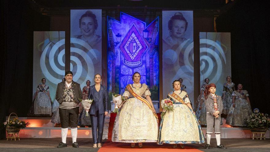 La JLF se despide del Magatzem con la exaltación de las falleras mayores de Carcaixent