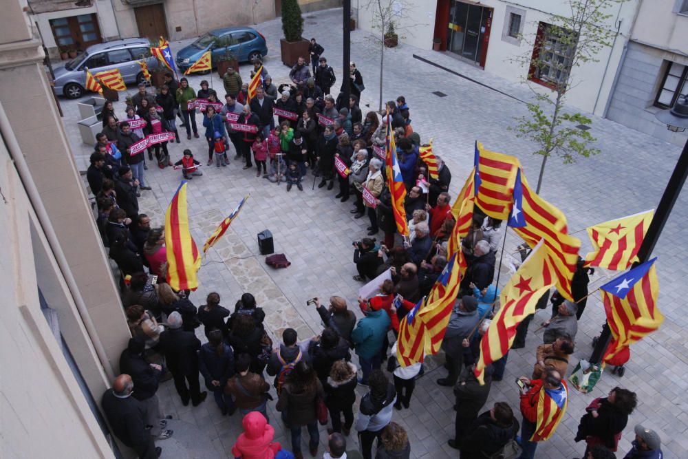 Els veïns de Verges donen suport a la desobediència de l''Ajuntament