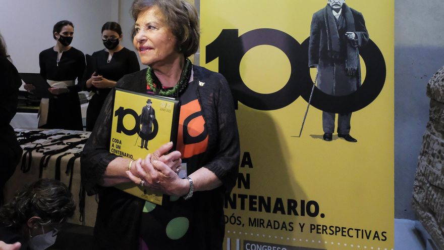 Yolanda Arencibia, una vida dedicada a Galdós reconocida en el Día de Canarias