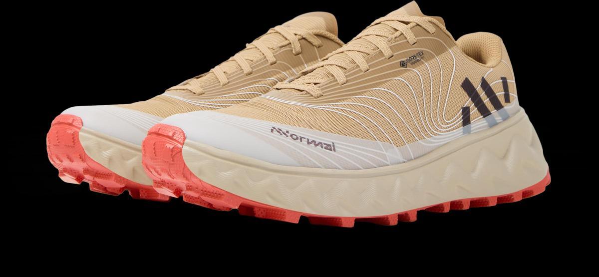 Las nuevas Tomir 02 Gore-Tex en beige/blanco