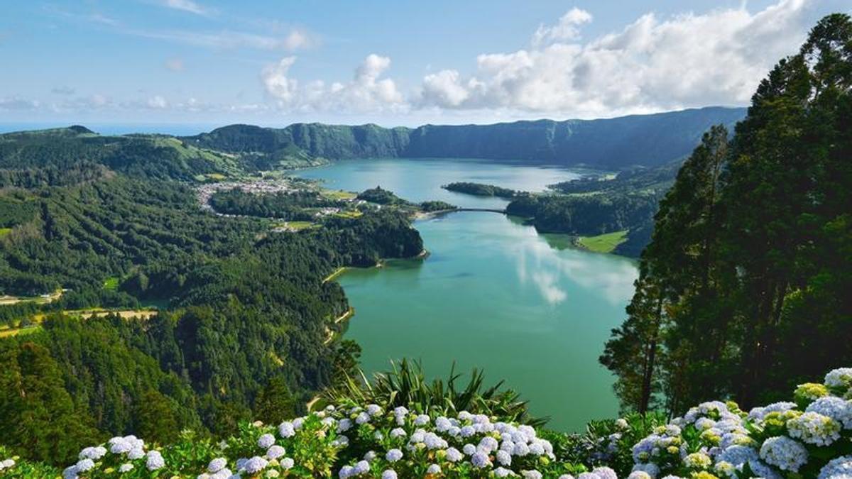 Panorámica de Sete Cidades en Azores