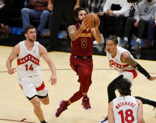 El mundo del baloncesto da su apoyo a Ricky Rubio tras su lesión