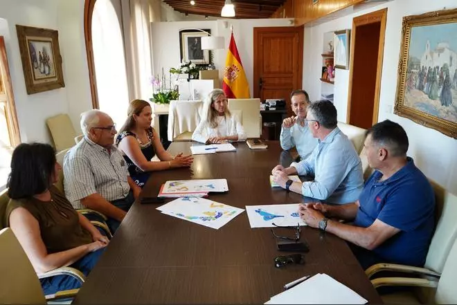 Santa Eulària y Pimeef acuerdan un plan de trabajo para la planificación y ordenación de usos de zonas industriales