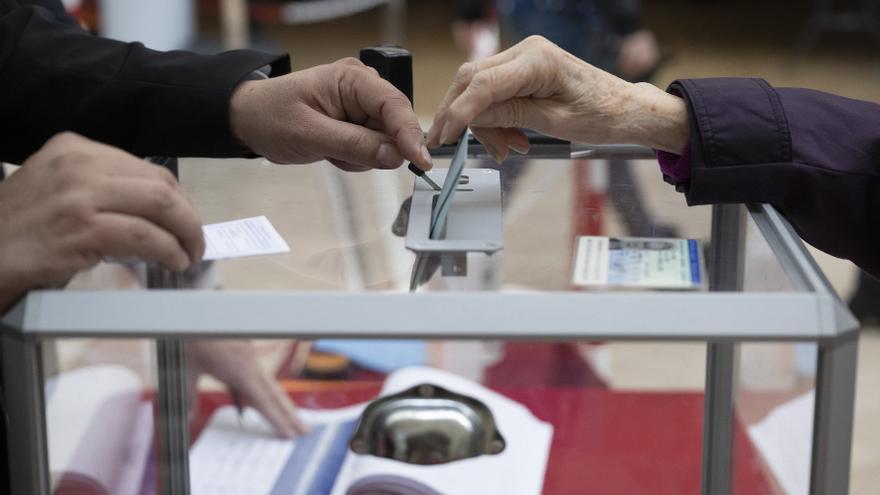 Francia vota pendiente de los electores &#039;sin candidato&#039;