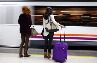 L'Hospitalet y la Generalitat claman por las inversiones en Rodalies tras la enésima avería