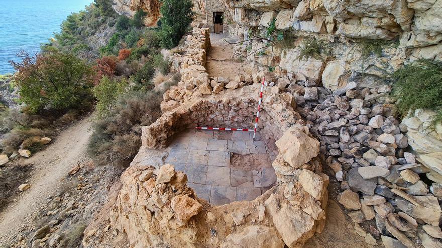 La restauración del horno de la Cova de les Morretes de Benitatxell, paso a paso