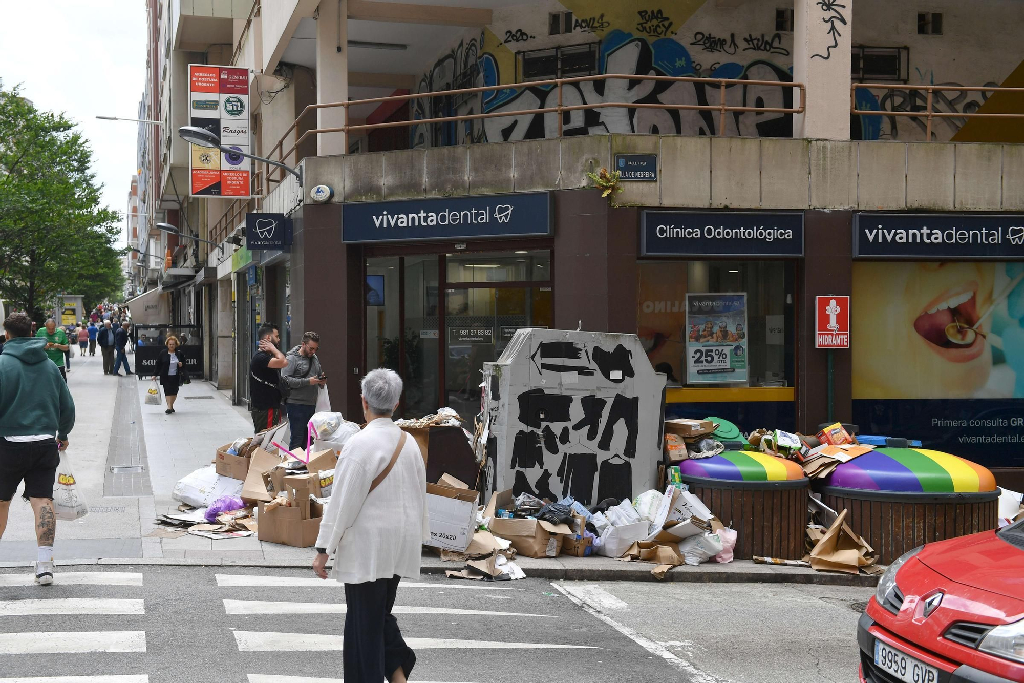 Los trabajadores de la recogida de basura en A Coruña anuncian una huelga indefinida desde el 1 de agosto