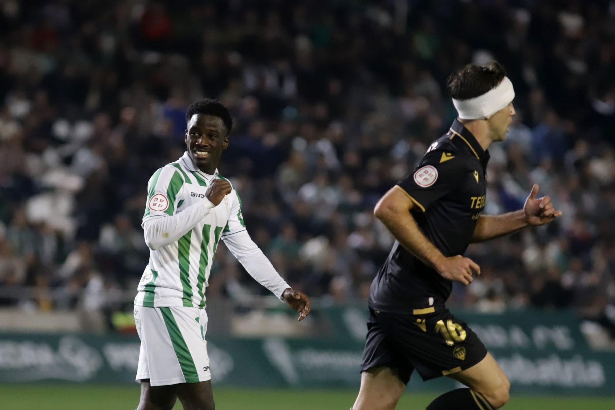 Córdoba CF-Castellón: las imágenes del partido en El Arcángel