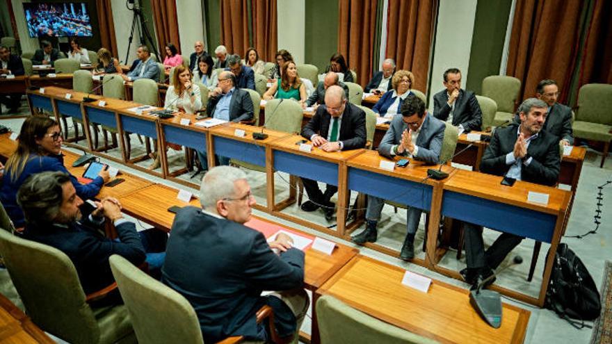 Un instante del pleno celebrado en la sala &#039;Europa&#039; del Parlamento.