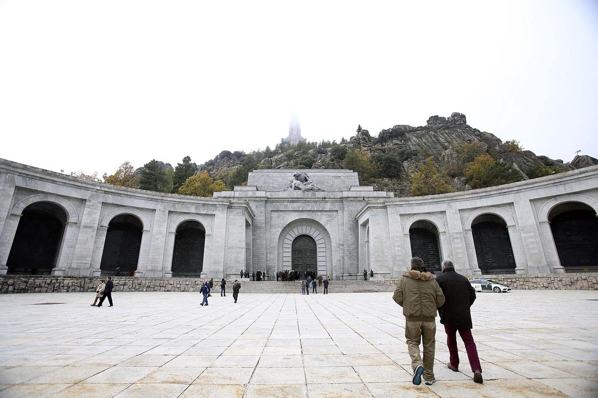 Les exhumacions de republicans al Valle de los Caídos, no abans de l’estiu