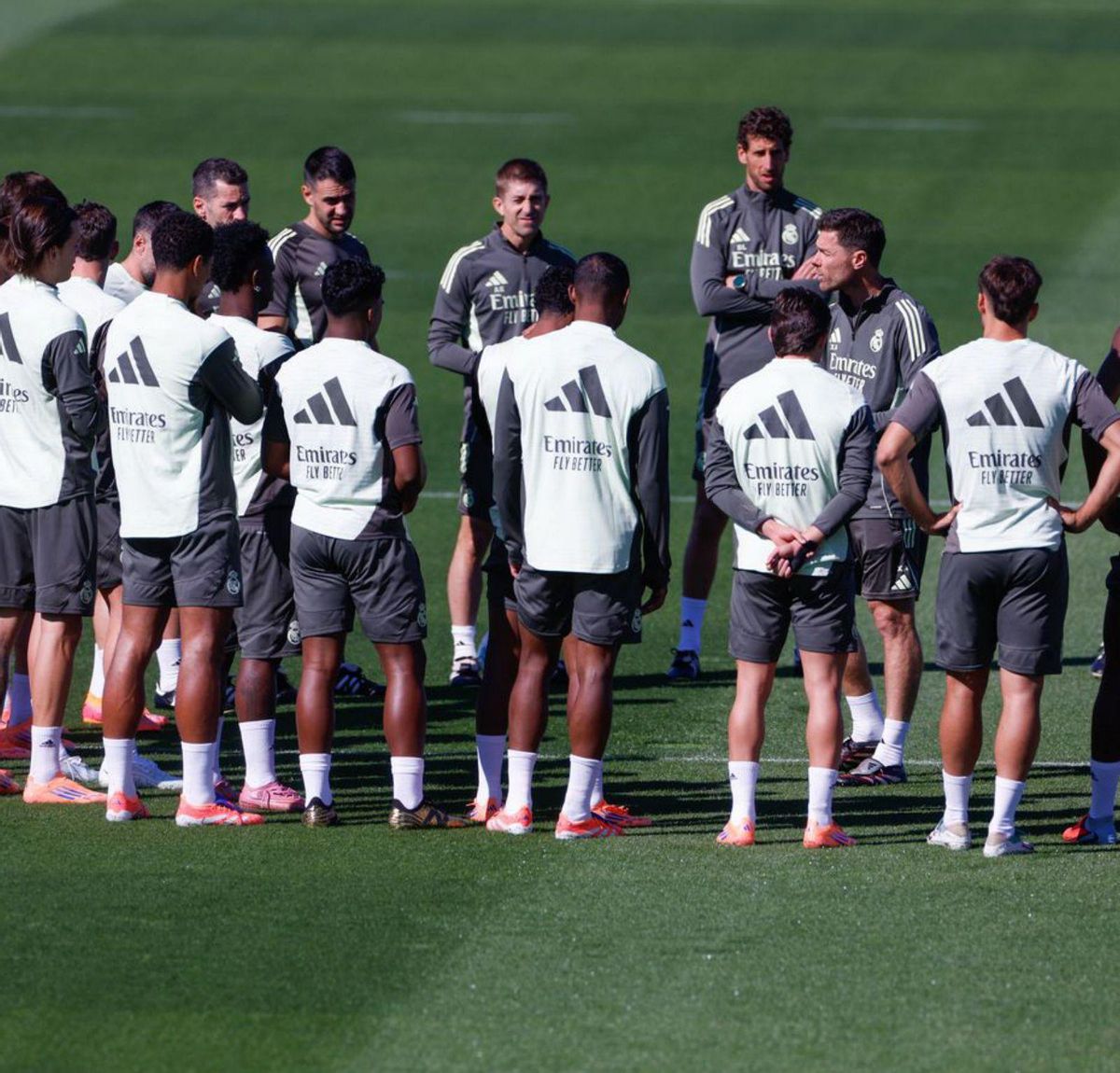 Simeone posa a prova en el derbi el Madrid de Xabi Alonso