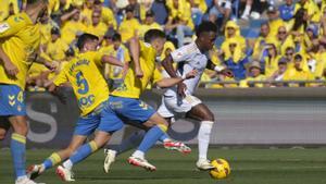 Resumen, goles y highlights del Las Palmas 1 - 2 Real Madrid de la jornada 22 de LaLiga EA Sports