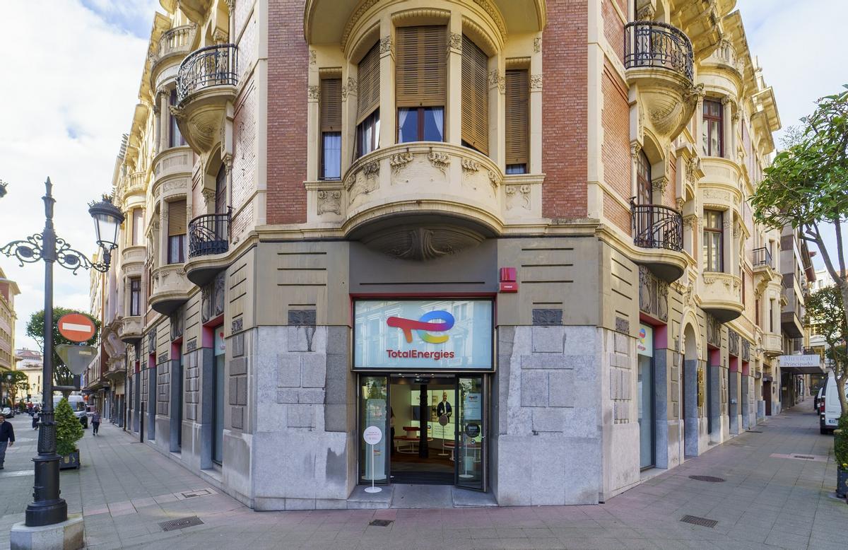 La tienda comercial de TotalEnergies en Oviedo.