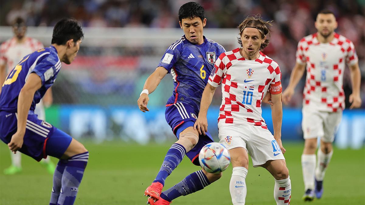 Modric, durante una acción del Japón - Croacia de octavos de final del Mundial de Qatar