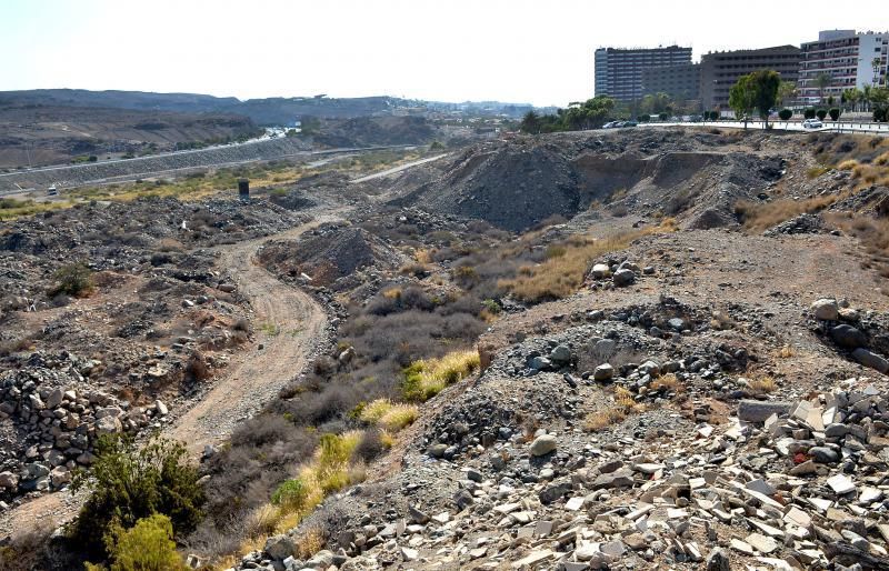 27/06/2018 PLAYA DEL INGLÉS, SAN BARTOLOMÉ DE TIRAJANA. Estado actual en que se encuentran los terrenos de El Veril, en los que se construirá el parque de atracciones Siam Park. SANTI BLANCO  | 27/06/2018 | Fotógrafo: Santi Blanco