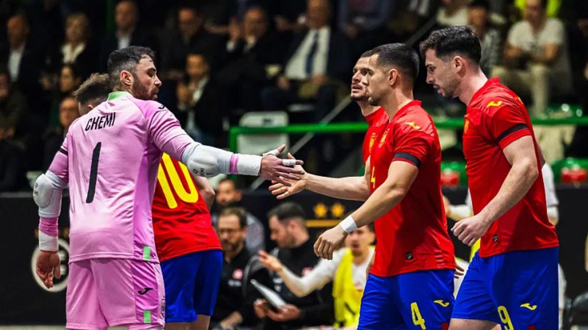 España venció con autoridad a Suiza