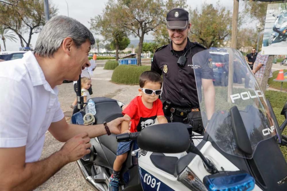 Diada de la Policía Nacional en el Parc de la Mar