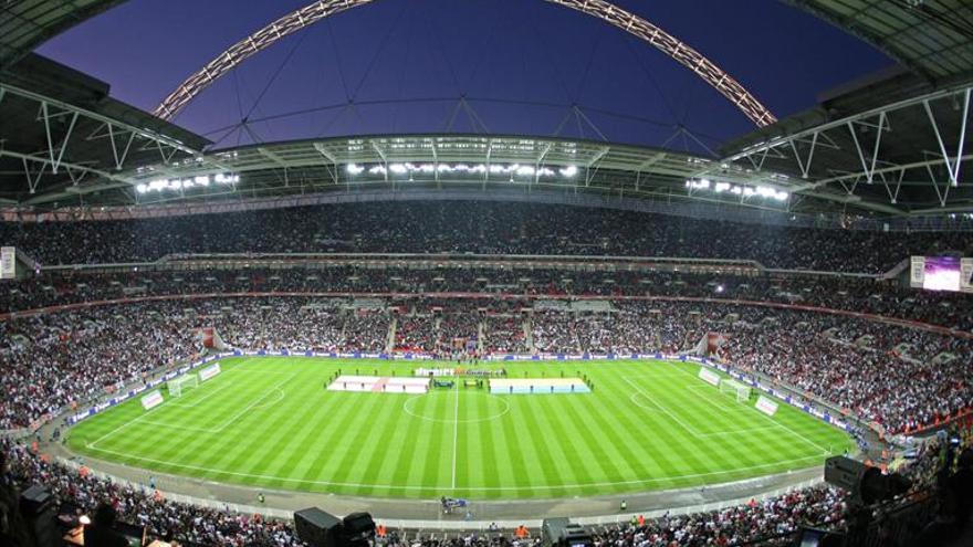 Los clubs europeos y la UEFA pactan acabar las ligas en julio