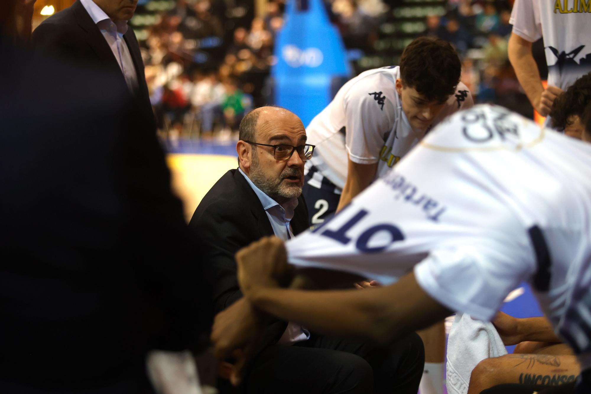 El Alimerka Oviedo cae ante el Alega Cantabria (62-69)