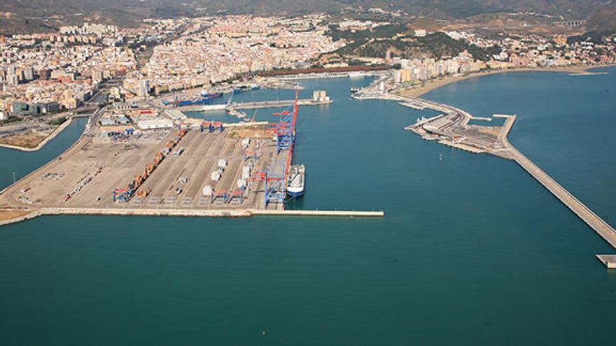 Vista aérea del puerto de Málaga.