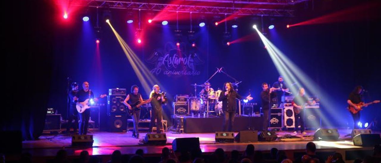 Concierto de Astarot en mayo de este año en el auditorio de Cangas. | // SANTOS ÁLVAREZ