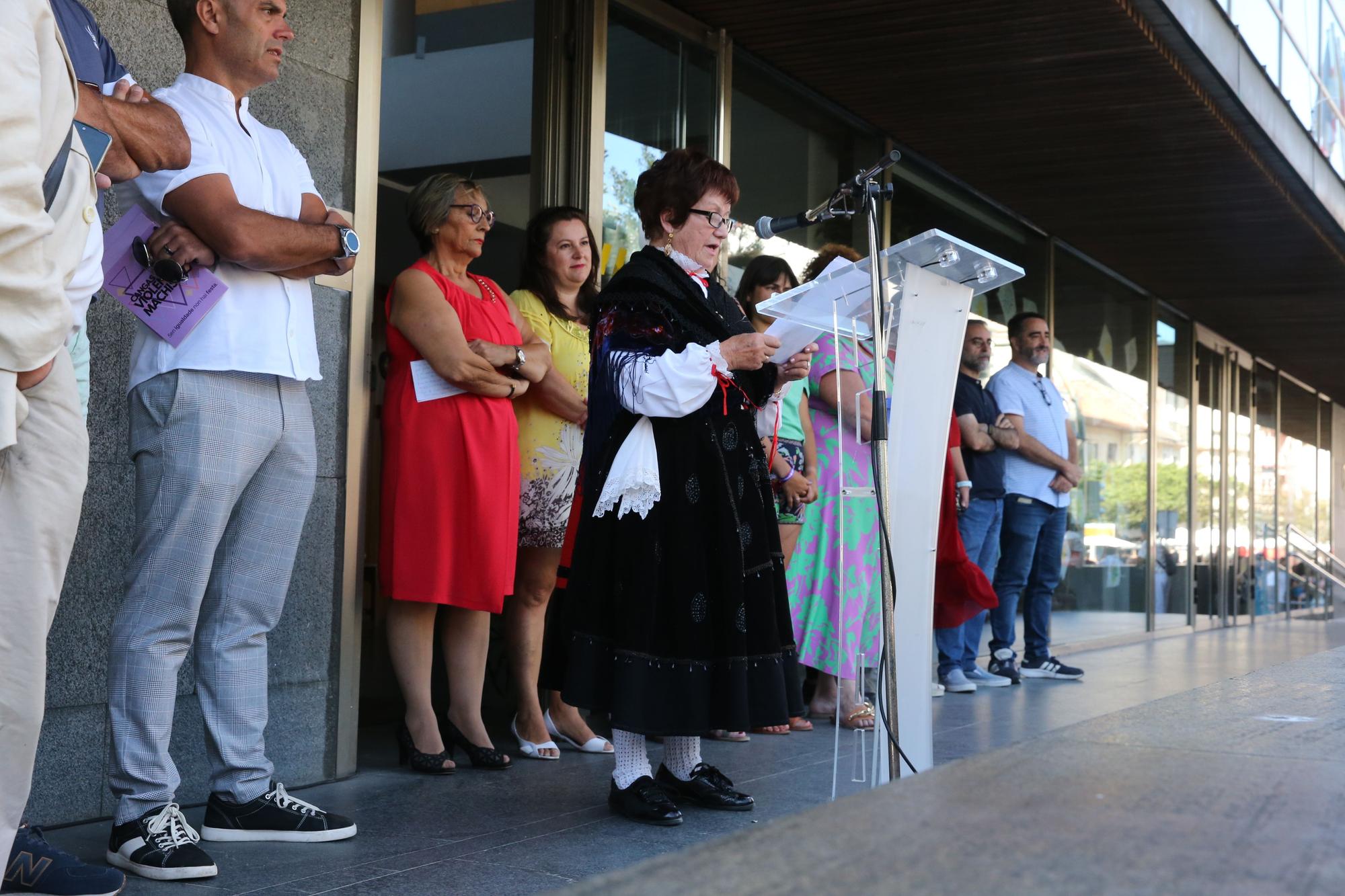 'Carmiña' Pérez inaugura las Festas do Cristo de Cangas