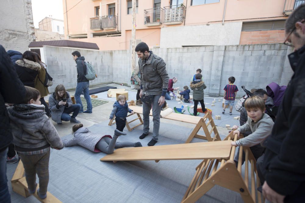 Cinc mares emprenedores organitzen una jornada infantil a l''Anònima