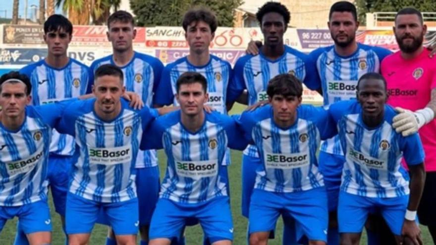 El CF Gandia puntúa en Xàtiva tras igualar un 2-0 y la UE Tavernes de la Valldigna cae derrotado en Santa Pola