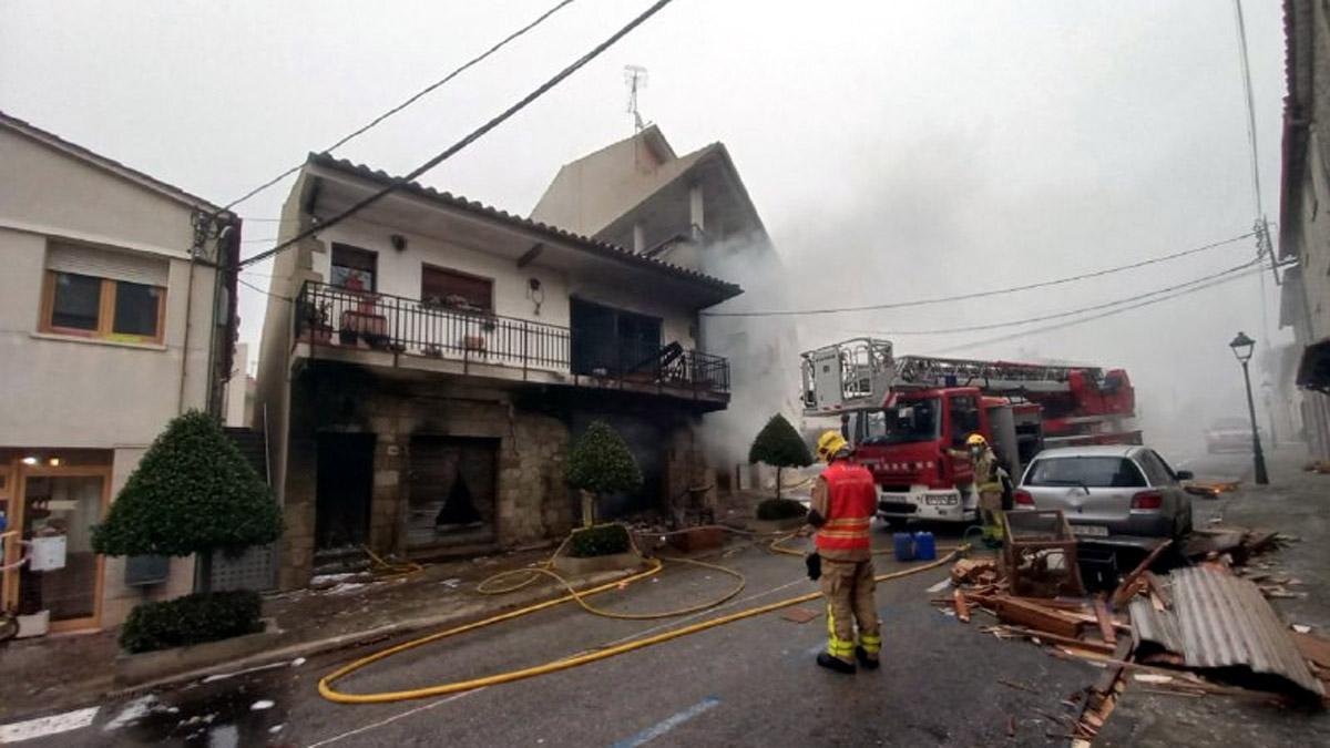 Un mort i un ferit després d’una explosió en una fusteria de Castellcir (Barcelona)