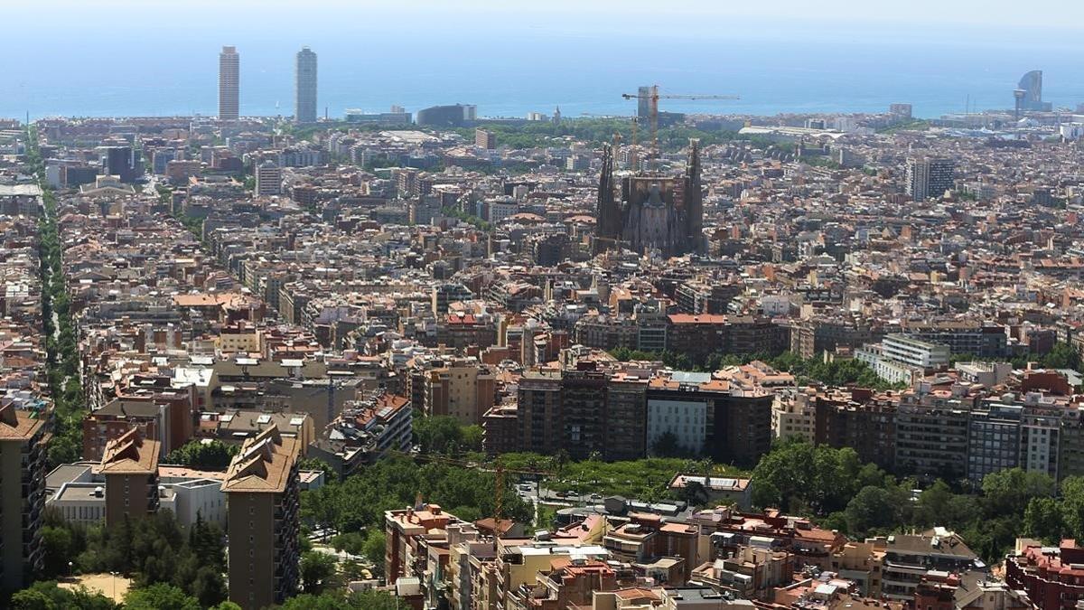 Vista de Barcelona desde el Turó de la Rovira.