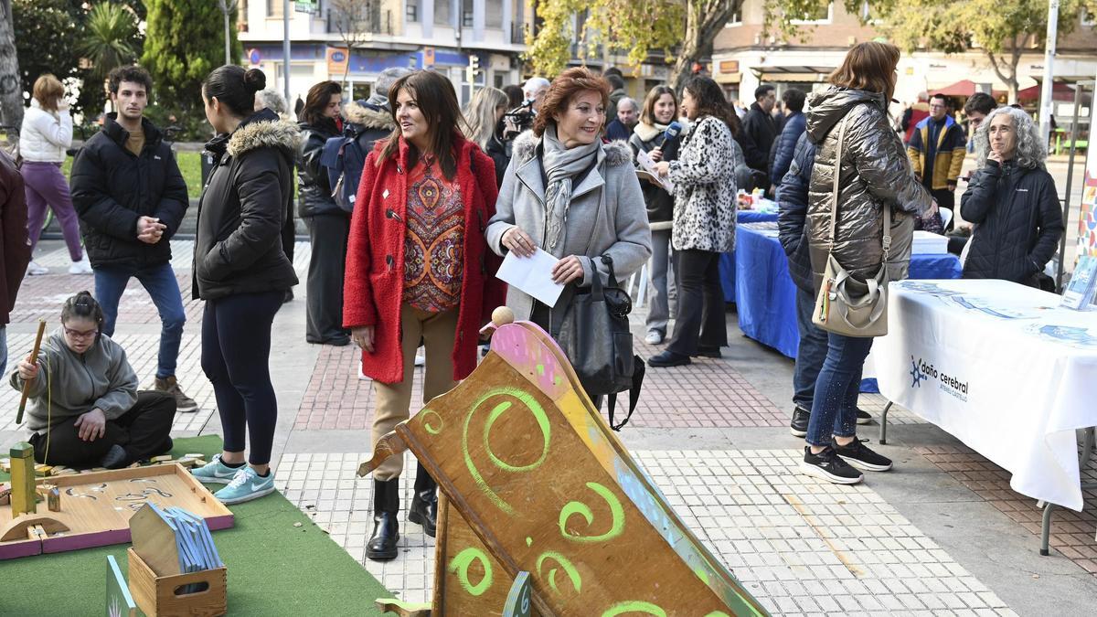 Las concejalas socialistas Ribera y Láinez.