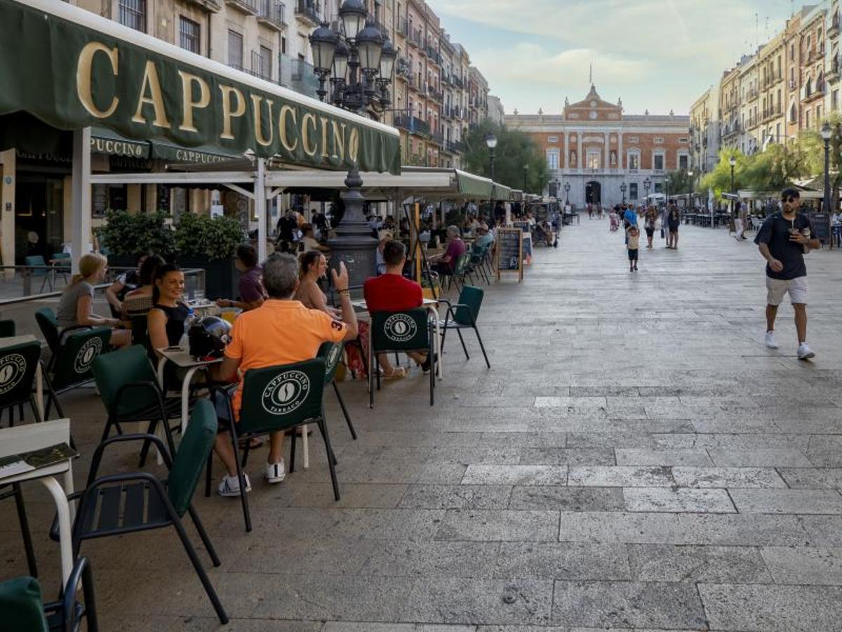 Tarragona tendrá este 2026 una normativa propia que obligará a la rotulación en catalán a los negocios.