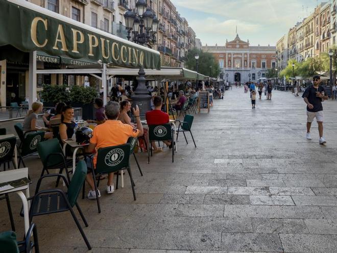 Tarragona tendrá este 2026 una normativa propia que obligará a la rotulación en catalán a los negocios.