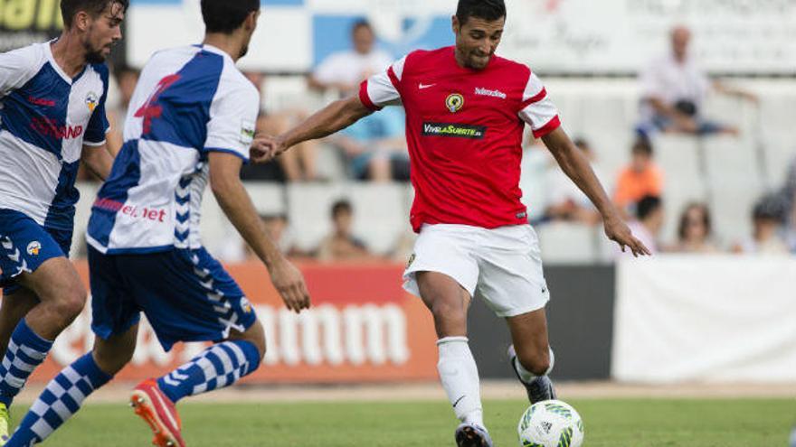 Nieto en un lance del partido frente al Sabadell