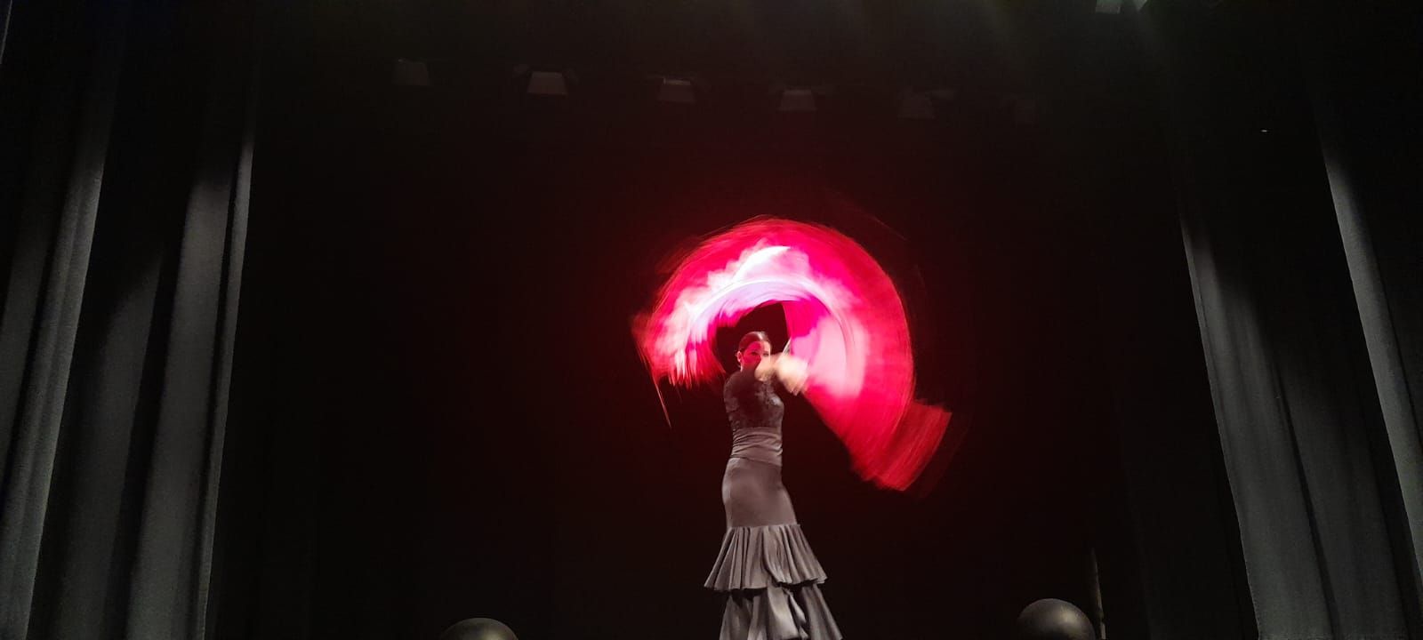 GALERÍA | Gala de baile para celebrar el fin de curso de la Asociación &quot;Flamenco y Compás de Toro&quot;