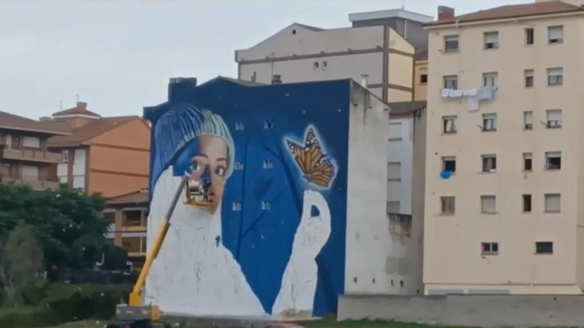 El valenciano Dridali pinta un grafiti de grandes dimensiones en Asturias